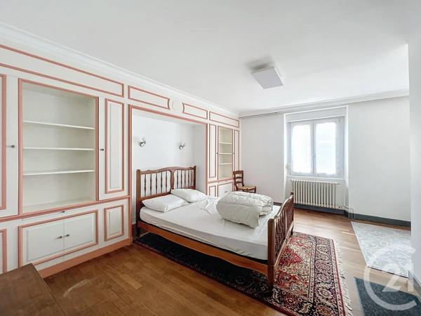 Immeuble à vendre  250 m 2   MONTBELIARD  - 25