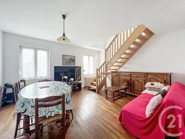 Immeuble à vendre  250 m 2   MONTBELIARD  - 25