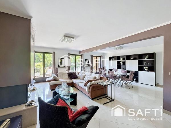 Maison familiale de 209 m² aux volumes généreux avec jardin et appartement indépendant