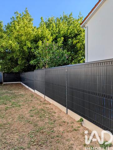 Maison à vendre 4 pièces 81 m² Saint-Seurin-sur-l'Isle