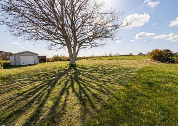 À Lézardrieux, le charme d'une longère rénovée au calme 98 m2