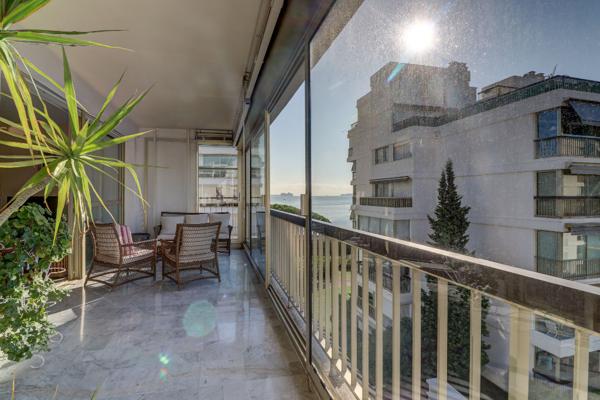 Appartement pied dans l'eau, 2 pièces avec parking - vue mer