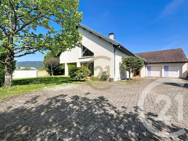 Maison à vendre  7 pièces - 240 m 2   OFFEMONT  - 90
