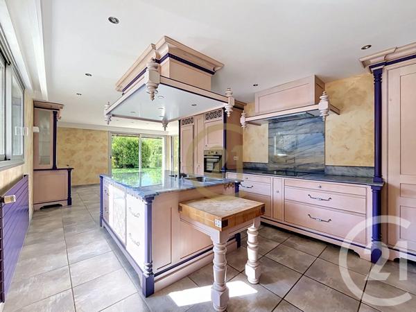 Maison à vendre  7 pièces - 240 m 2   OFFEMONT  - 90