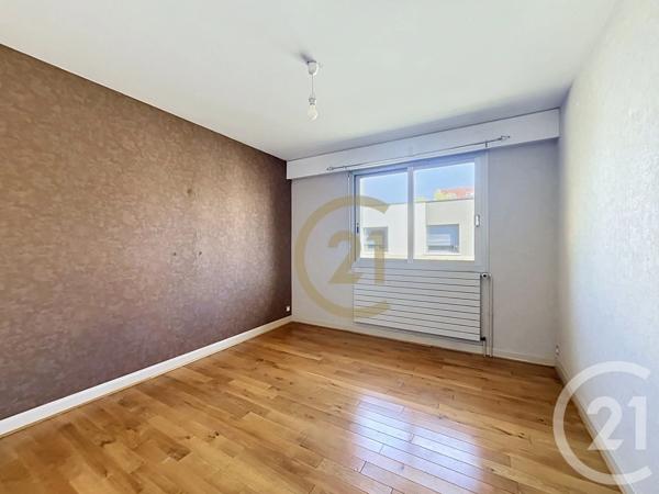 Maison à vendre  7 pièces - 240 m 2   OFFEMONT  - 90