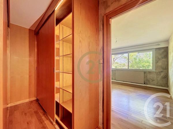 Maison à vendre  7 pièces - 240 m 2   OFFEMONT  - 90