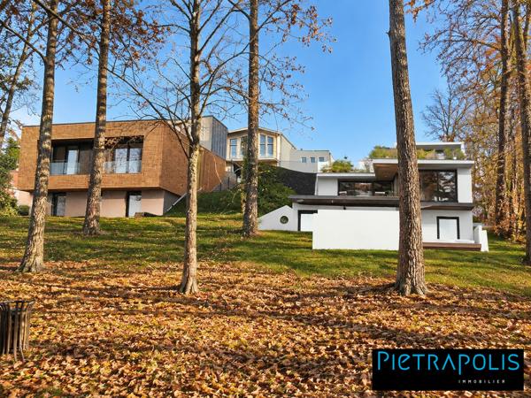 RARE - TERRAIN À BÂTIR DE 959 m² AVEC PERMIS DE CONSTRUIRE ACCORDÉ – LE PUY-EN-VELAY