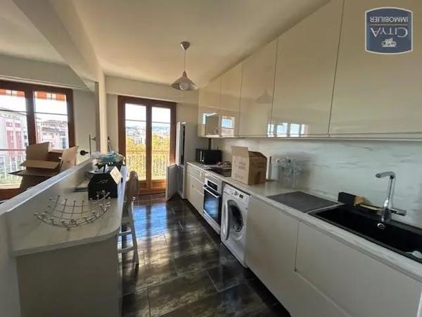 Appartement à louer 3 pièces 81.47m²