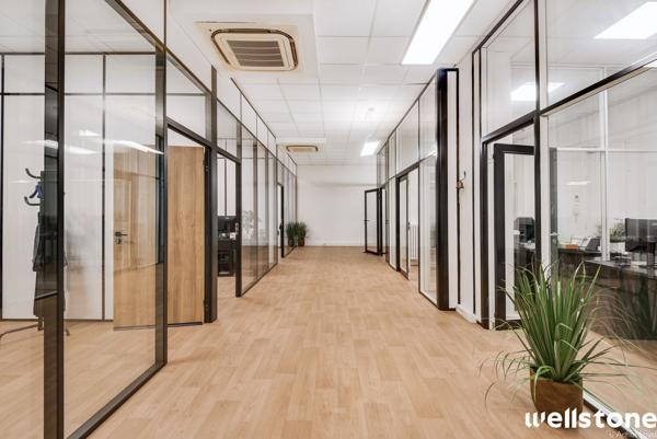 Bureaux à louer à PARIS 75008