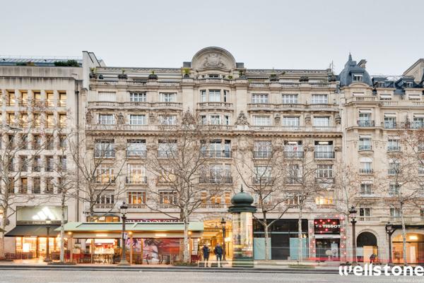 Bureaux à louer à PARIS 75008