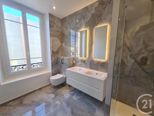 Appartement F5 à vendre  5 pièces - 135 m2 NICE - 06