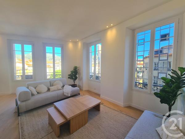 Appartement F5 à vendre  5 pièces - 135 m2 NICE - 06