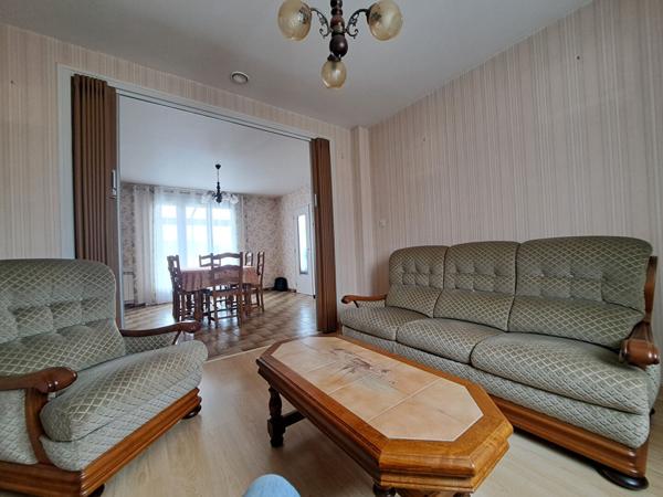 Maison 5 pièces à vendre Dangé Saint Romain - 86220 / Réf: 11810