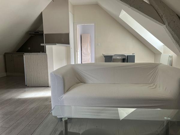 Appartement 2 pièces à louer Châtellerault - 86100 / Réf: 595-31
