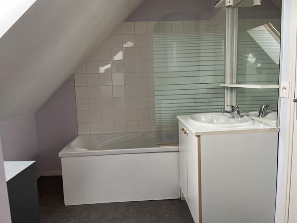 Appartement 2 pièces à louer Châtellerault - 86100 / Réf: 595-31