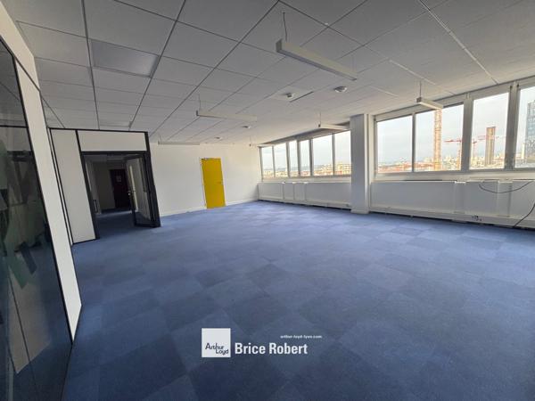Bureaux à louer à Lyon Part-Dieu espace lumineux vue exceptionnelle Fourvière