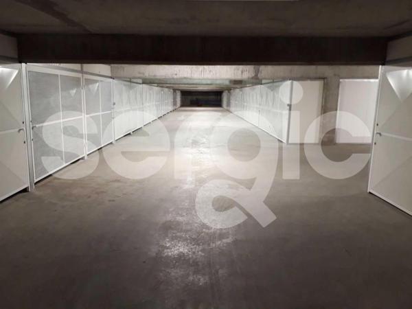 Location Garage Box 12 59110 La Madeleine 14 0407 02 0317