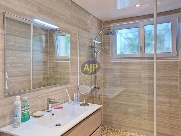 Maison à vendre Pornic - 5 pièces, 144m² avec 3 chambre(s) à 534 999€ - AJP Immobilier Pornic
