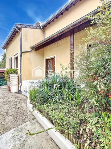 Maison familiale de charme, lumineuse et rénovée, au cœur d’un quartier prisé de Montreuil.