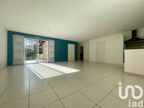 Maison 4 pièces de 88 m² à Saint-Léger-les-Vignes (44710)