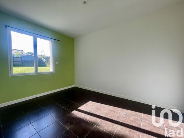 Maison 4 pièces de 88 m² à Saint-Léger-les-Vignes (44710)