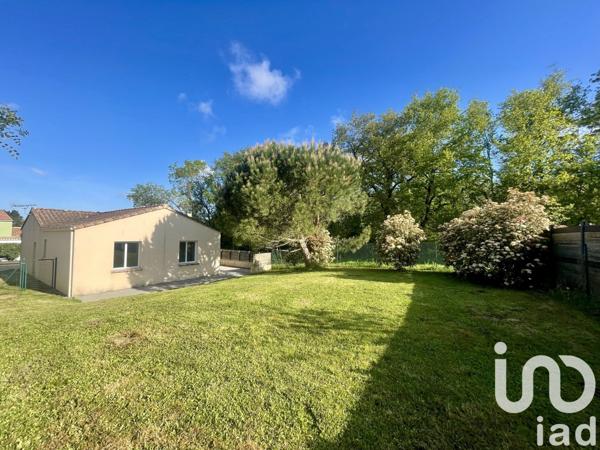 Maison 4 pièces de 88 m² à Saint-Léger-les-Vignes (44710)