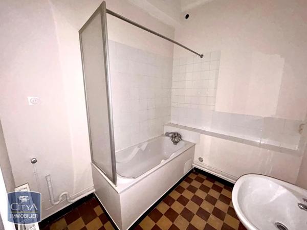 Appartement à louer 2 pièces 67.24m²