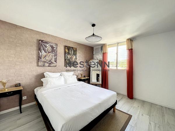 A VENDRE APPARTEMENT MEUBLE DE TYPE F4 A LA MARINA DE POINTE A PITRE