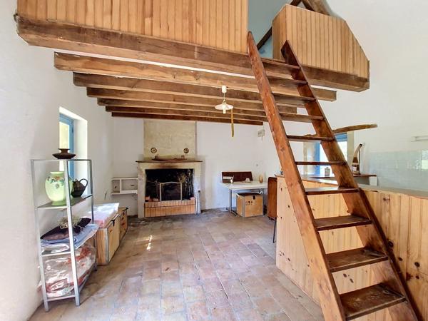 À vendre - Maison ancienne, 2 pièces située à Château-la-Vallière (37330)