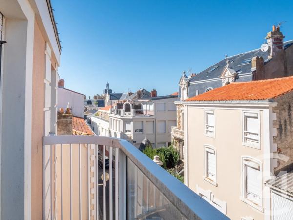 Appartement F2 à vendre  2 pièces - 25,99 m 2   LES SABLES D OLONNE  - 85
