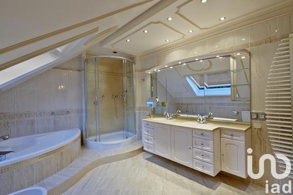 Maison à vendre 10 pièces 296 m² Magny-le-Hongre