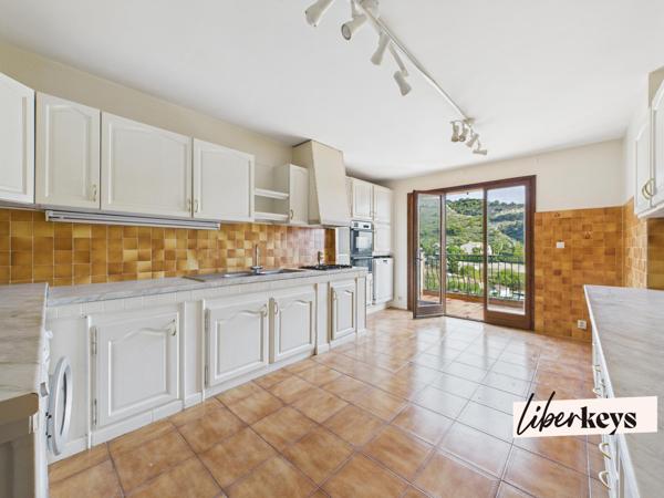 Èze – Vue mer panoramique, dernier étage de villa – 118 m² + 60 m² de terrasse