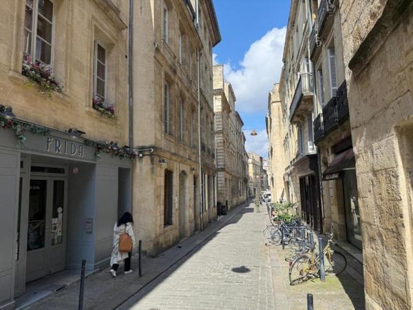 Parking / box Bordeaux 40 m2