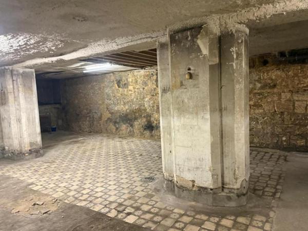 Parking / box Bordeaux 40 m2