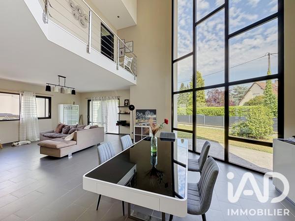 Maison à vendre 6 pièces 200 m² Saint-Ouen-du-Tilleul