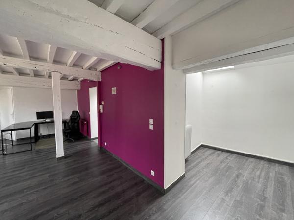 Bureaux à louer à GRAVIGNY 27930