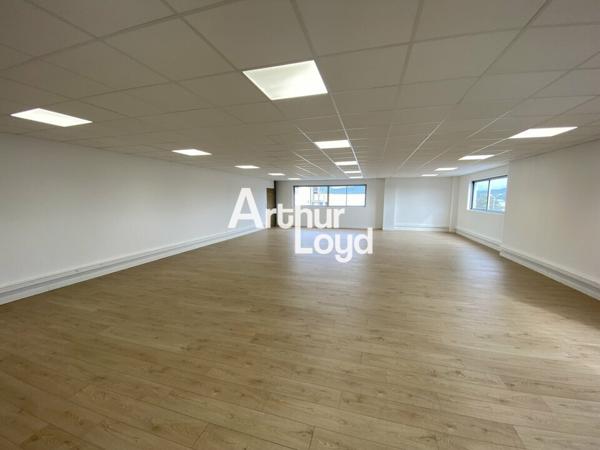 Bureaux à louer 155 m² divisibles dès 65 m² - Fréjus - Zone du Capitou