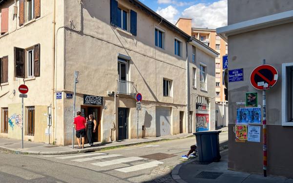 Appartement à vendre    8 pièces • 353 m2 Lyon 7