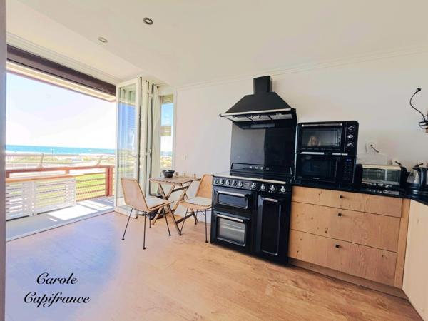 Superbe appartement rénové avec vue mer