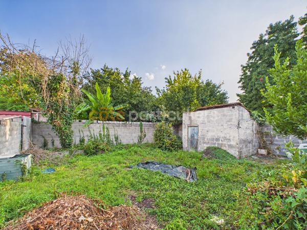 Vente
                Maison105 m² - 4 Pièces -
                    MERIGNAC (33700)