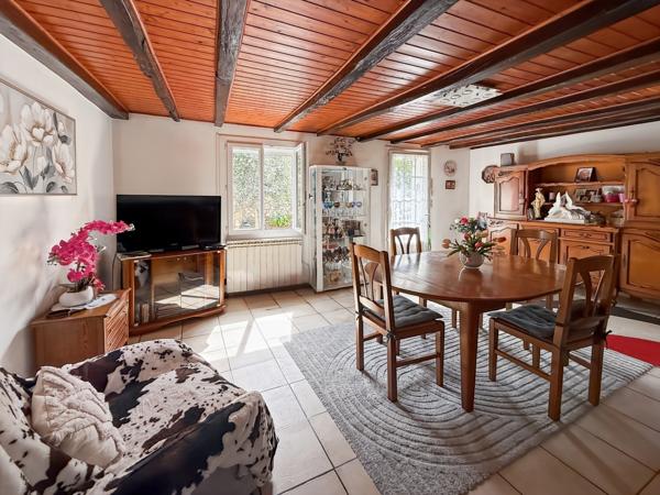 Dept de la Vienne (86) Maison à vendre 4 pièces + terrain à LESIGNY SUR CREUSE (86)
