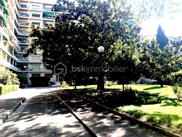 Chambre de service de 11,06 m²