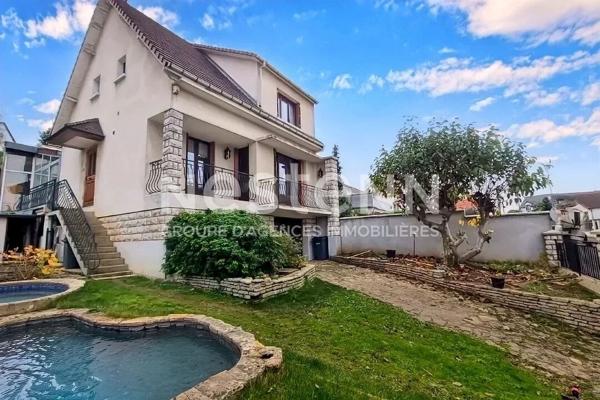 Nestenn Igny - Maison 148 m², 3 chambres - Secteur Place de la Ferme - Jardin - Sous-sol total et véranda - A deux pas des commerces et de l'école Jules Ferry - Proche des lignes de bus, ligne V et RER B Massy-Palaiseau -Plateau de Saclay et Vélizy