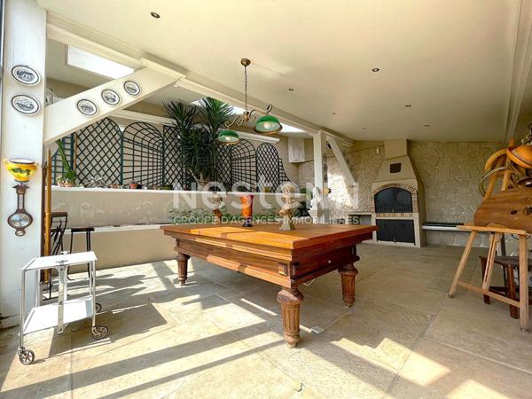 Nestenn Igny - Maison 148 m², 3 chambres - Secteur Place de la Ferme - Jardin - Sous-sol total et véranda - A deux pas des commerces et de l'école Jules Ferry - Proche des lignes de bus, ligne V et RER B Massy-Palaiseau -Plateau de Saclay et Vélizy