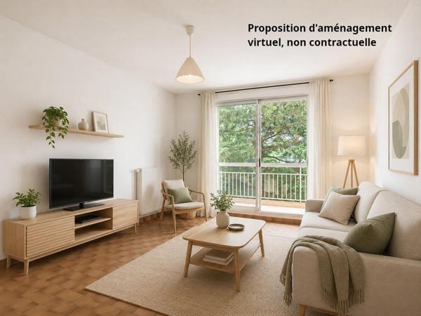 T2 hypercentre, lumineux avec balcon et vue sur jardins