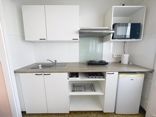 BEAU STUDIO MEUBLE - A 5 MN A PIED DU RER C ET D JUVISY
