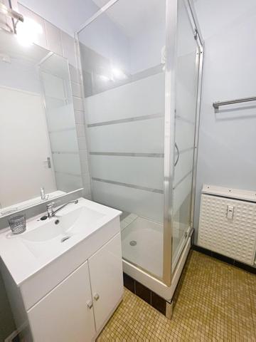 BEAU STUDIO MEUBLE - A 5 MN A PIED DU RER C ET D JUVISY