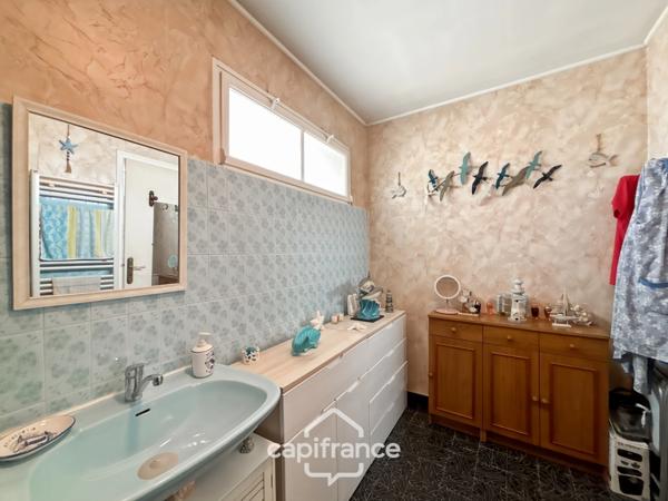 Maison à rénover de 125m² avec garage - Lagord, vendôme