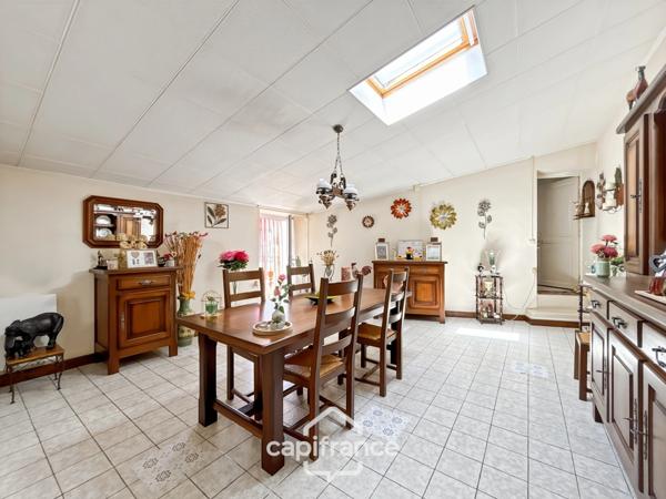 Maison à rénover de 125m² avec garage - Lagord, vendôme
