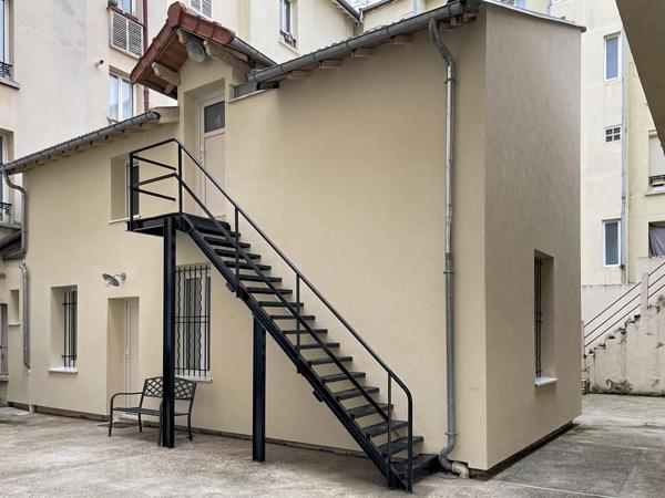 Investisseur! T2 de 39 m² vendu loué à 850 m RER A